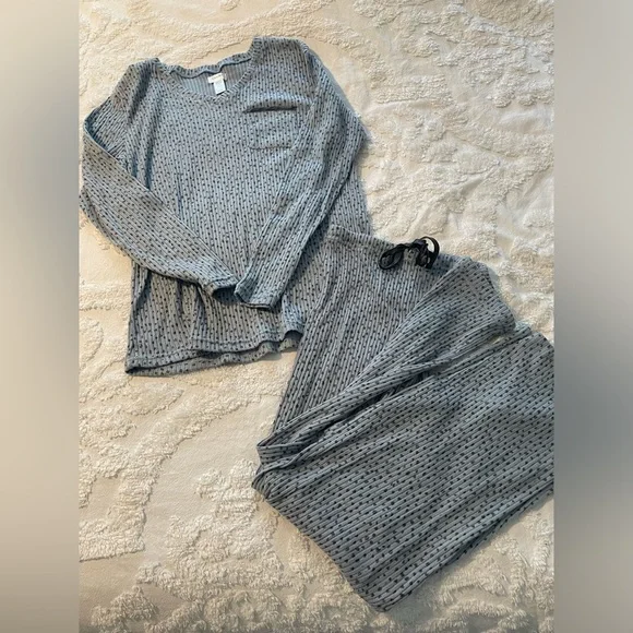 Claudel/NEW Pajama Set Long Sleeves - Picture 2 of 5